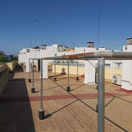 Misterhost San Bernardo Jardines De Murillo Daire Sevilla